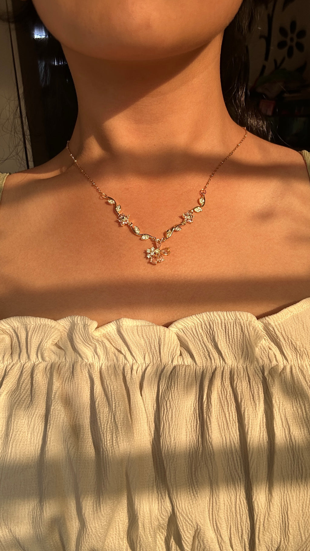 Pink Bloom 🌸 | Anti-Tarnish Floral Vine Necklace