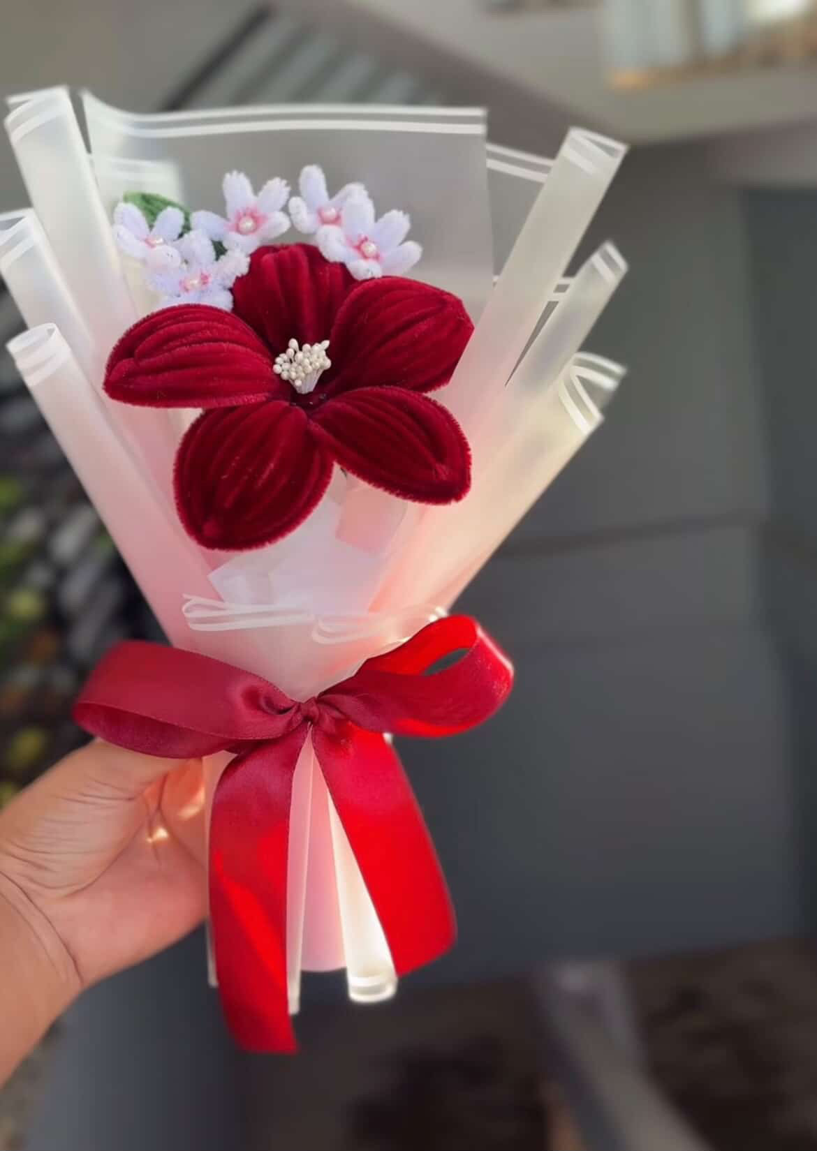 🌹 Scarlet Bloom