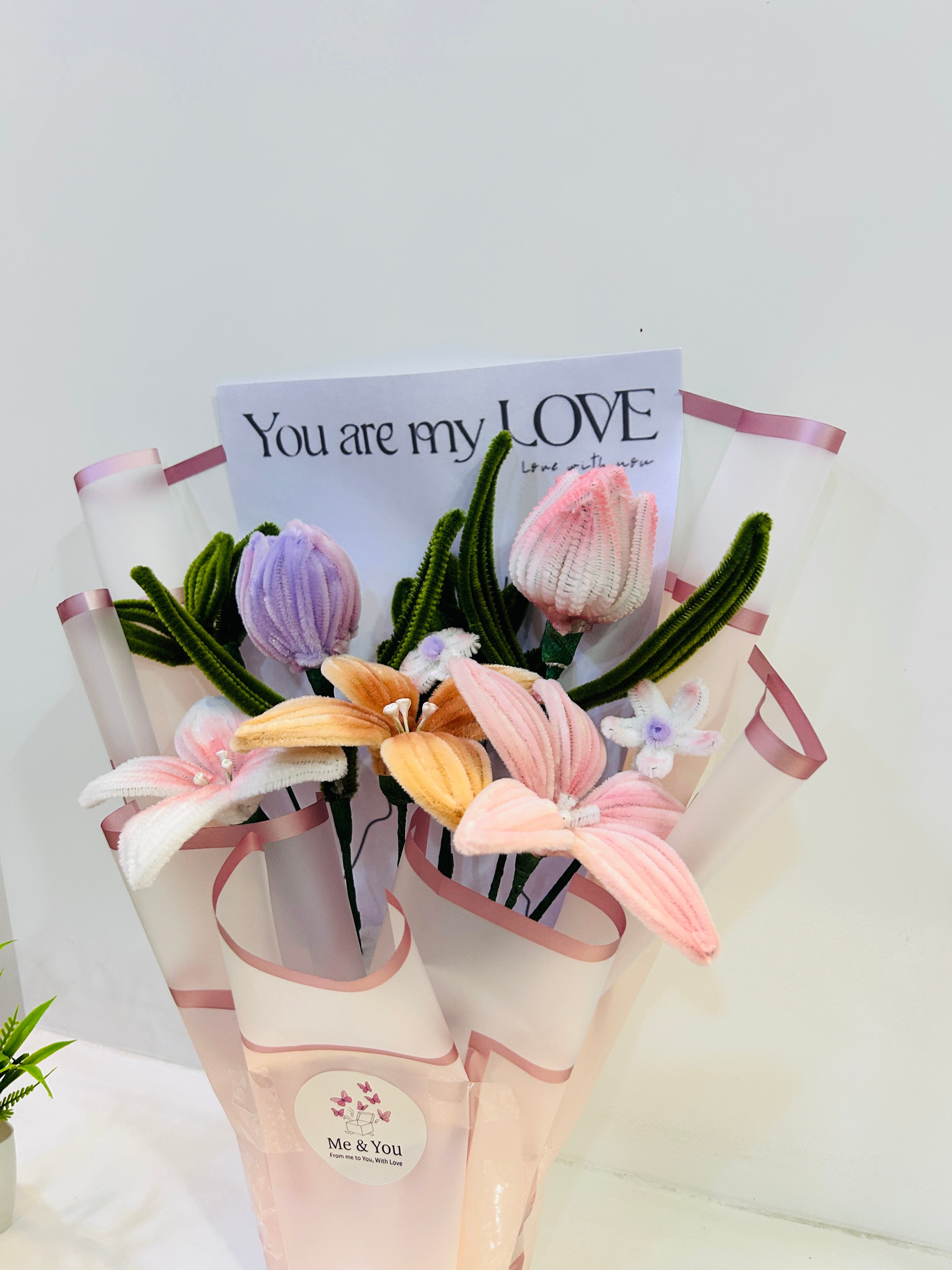 🎀 Soft Petal Arrangement