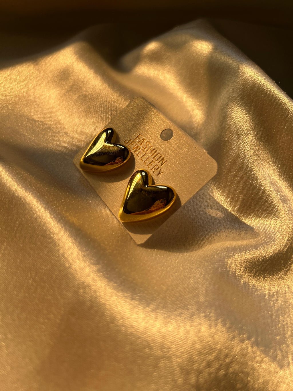 ✨ Luxe Love Earrings
