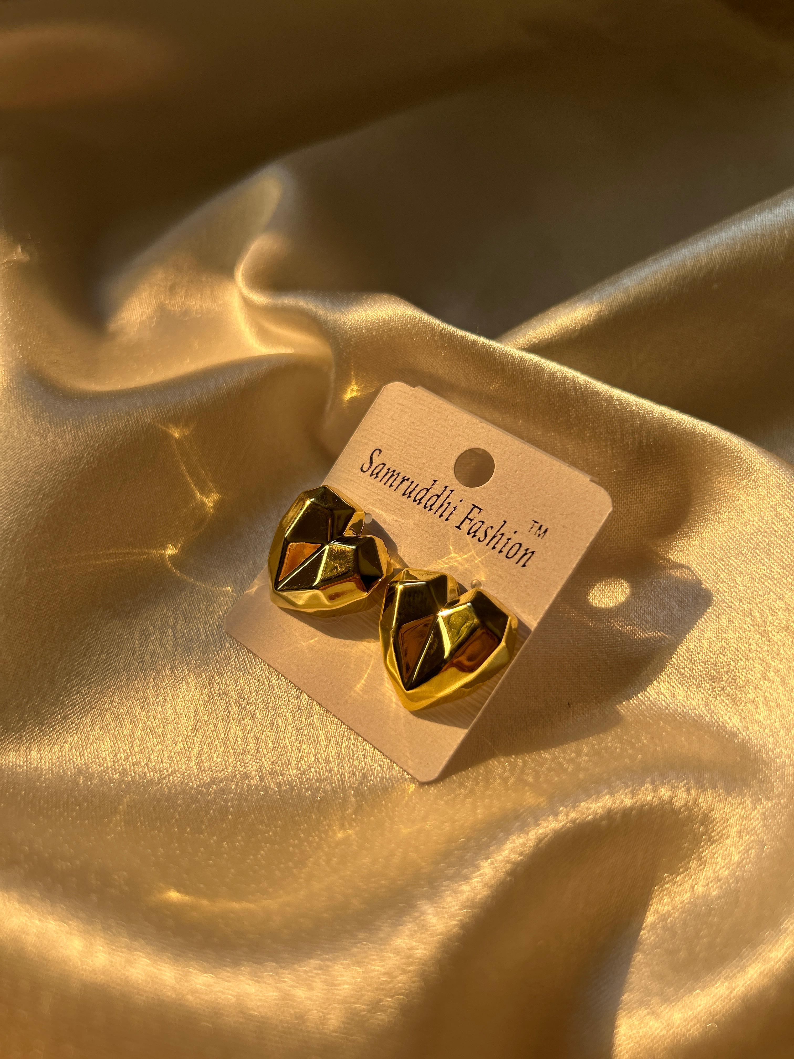 💛 Luxe Heart Crush Earrings